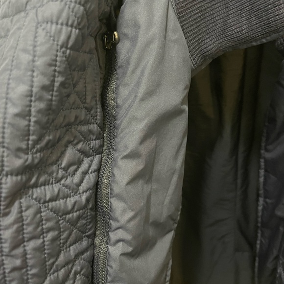 Versace - Picture 4 of 6